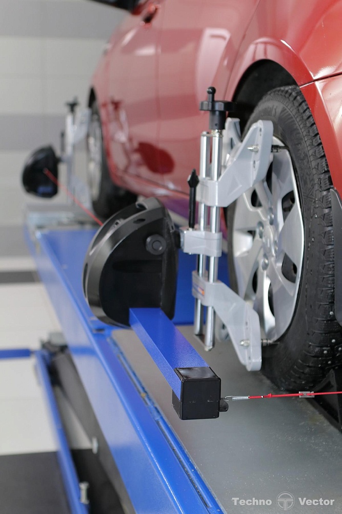 T 4216 Кордовый стенд сход-развал Техно Вектор 4